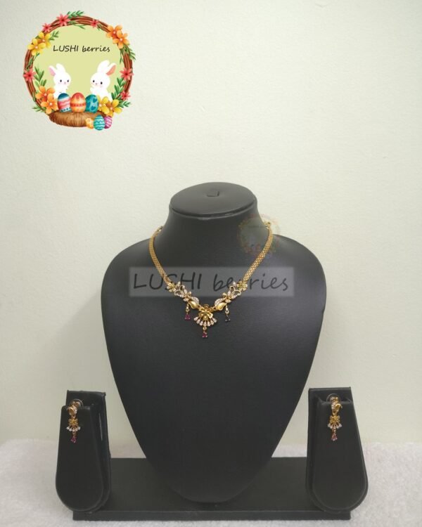 Delicate Stone Pendant Necklace Set